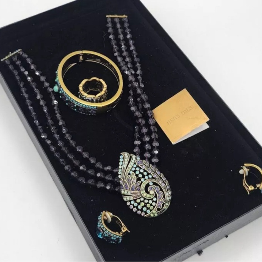 4 piece Heidi Daus Purple Paisley Crystal Teardrop Tapestry Jewelry Set